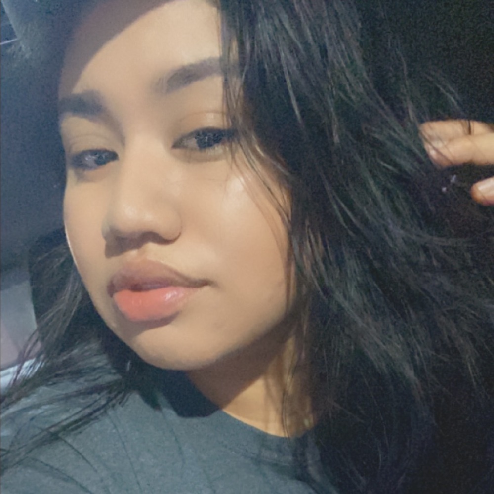HELLO 💕😁